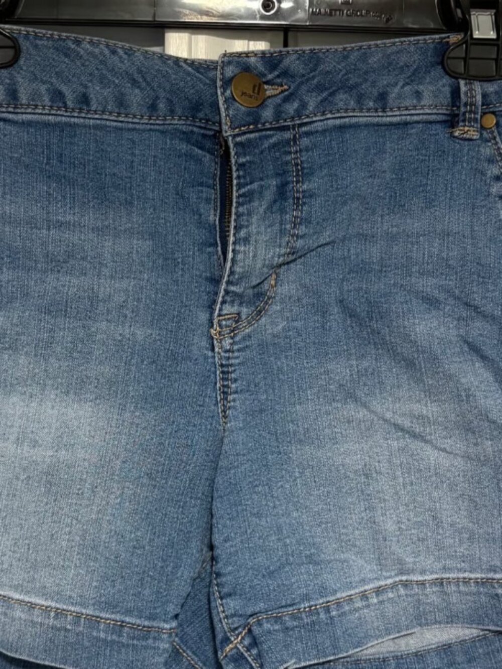 d.jeans Cuffed Denim Shorts - Medium Wash Front Pocket Jean Shorts - Size 6